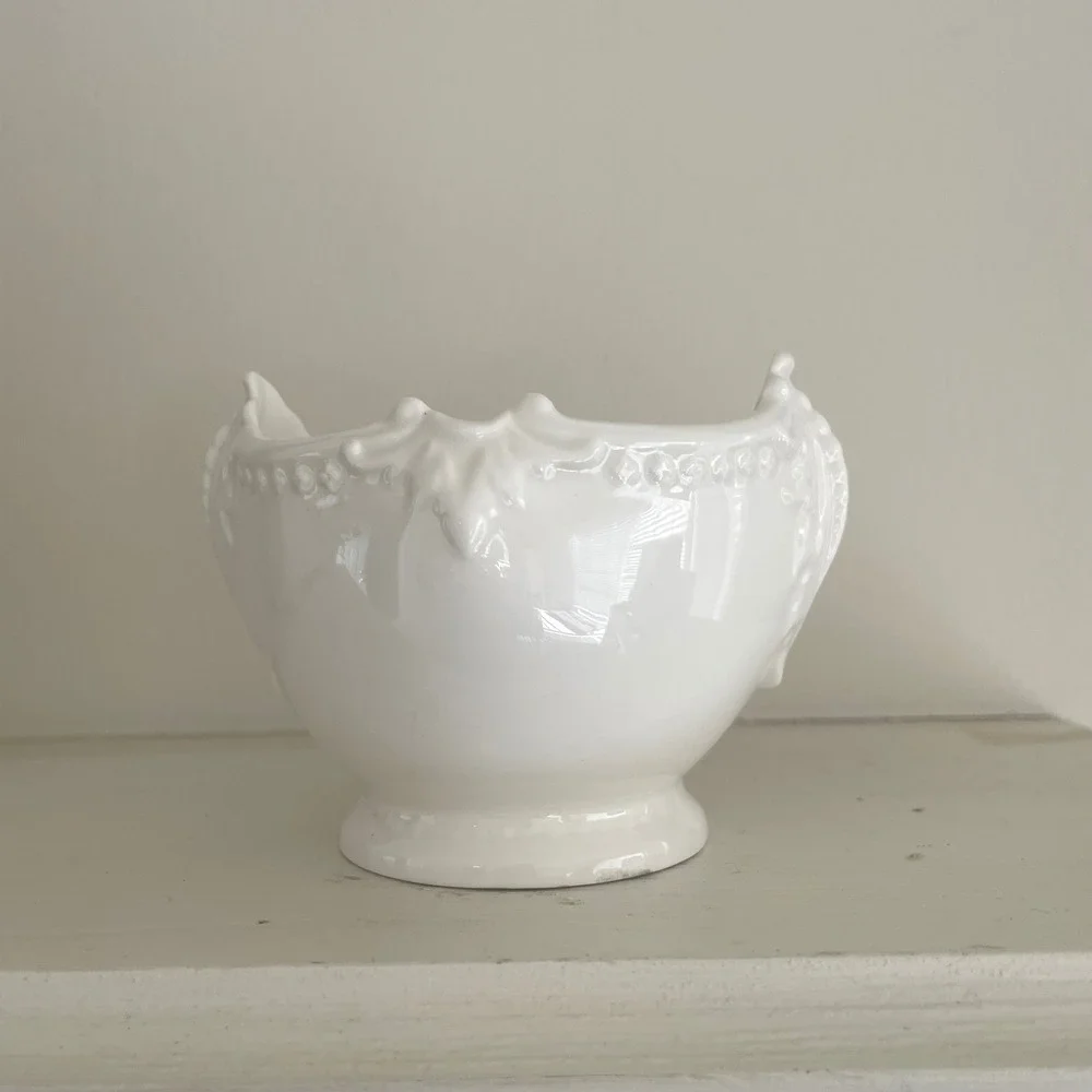Coalport Country Ware White Bone China Embossed Leaf Sugar‎ Bowl Made in England